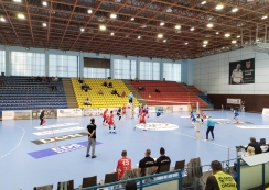 Pierdem în fața liderului